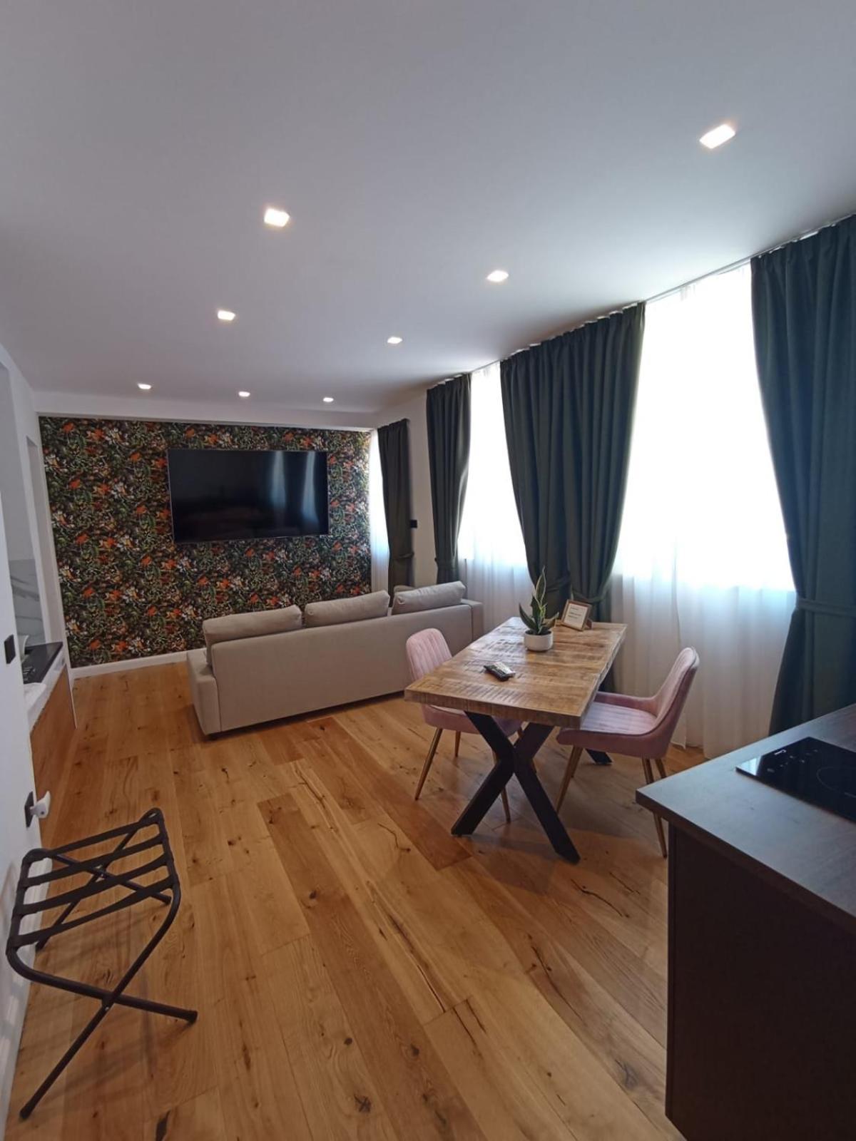 President Plaza Vip Suite Spa By Babylon Stay Nápoles Exterior foto